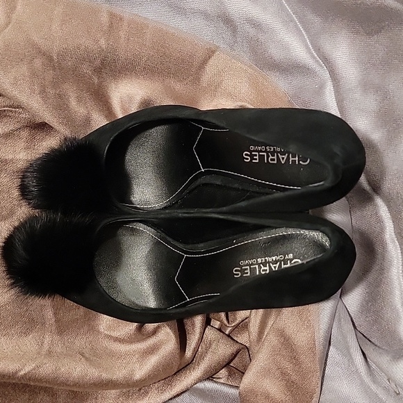 MISMATCHED SIZES***Womens High Heel Pump by Charles David Fur pompom Shoe - Picture 7 of 11